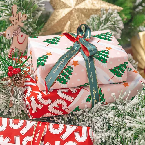 Vista 5 de WRAPAHOLIC - Papel de regalo de Navidad reversible, minirollo, 17 pulgadas x 33 pies, diseño de árbol de Navidad con letras “joy”, perfecto