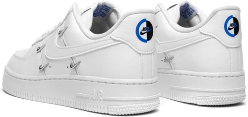 Vista 3 de Nike Women's Air Force 1 '07 LX Trainers White
