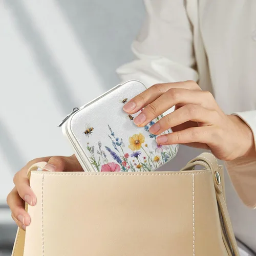 Vista 7 de QwThum Joyero de viaje organizador para mujeres, niñas y hombres, pequeña caja de almacenamiento portátil para joyas, aretes, anillos, collares