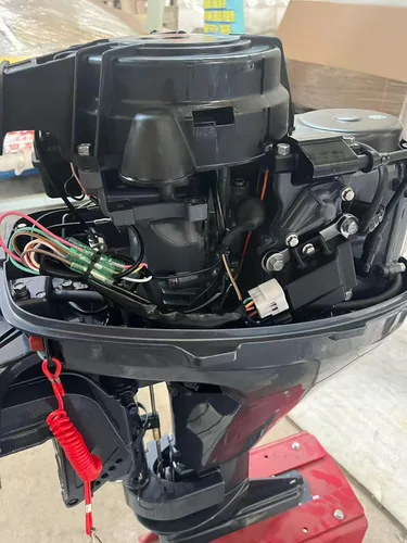 Vista 8 de NURSIA Motor fuera de borda de 4 tiempos de 12Hp con tanque de combustible