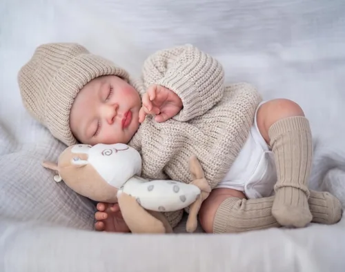 Vista 2 de Pinky Reborn Muñecas de Bebé de 19 Pulgadas Muñeca Realista de Bebé Recién Nacido Muñeca de Bebé Reborn Muñecas de Vinilo Bebe Juguete para Niños