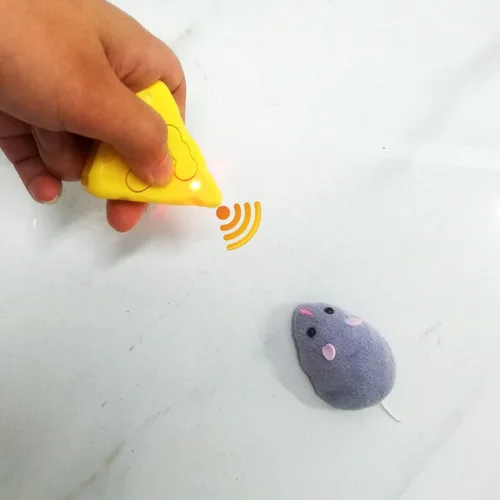 Vista 4 de Juguete de ratón a control remoto, animal eléctrico de rata a control remoto, para broma de broma, juego de gatos, cumpleaños divertido para niños