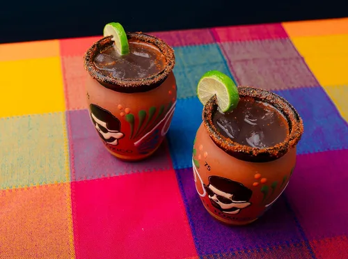Vista 3 de Cantaritos de Barro Mexicanos - Juego de 2 auténticas tazas mexicanas de arcilla esmaltada de 14 onzas - Jarritos de Barro Mexicanos - Vasos