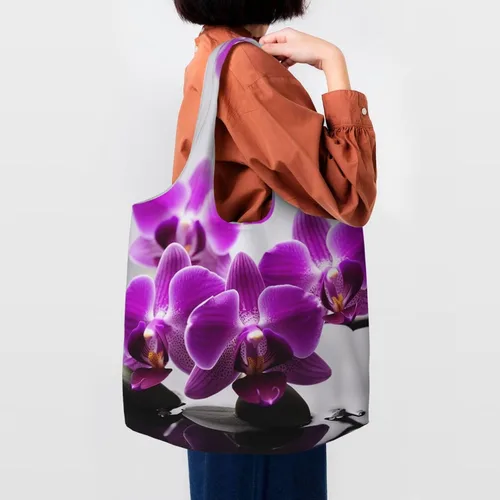 Vista 2 de Bolsas de lona con estampado de orquídeas y mariposas moradas, bolsa de playa grande, bolsa de lona para el hombro, bolsas de compras reutilizables