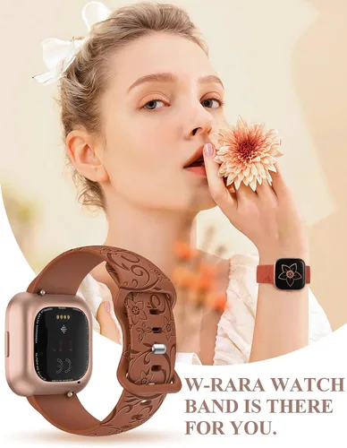 Vista 4 de W-RARA Correa de reloj con grabado floral compatible con Fitbit Versa, correa de repuesto de silicona suave con diseño de mariposas y flores