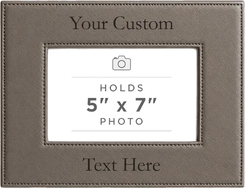 Vista 35 de Marco de fotos de piel sintética de cuero sintético grabado para añadir tu texto personalizado para colgar o en la mesa, marco de fotos familiares