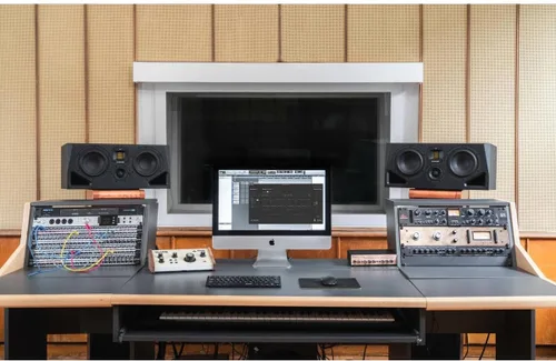 Vista 4 de ADAM Audio Monitor de estudio alimentado de 7 pulgadas A77H