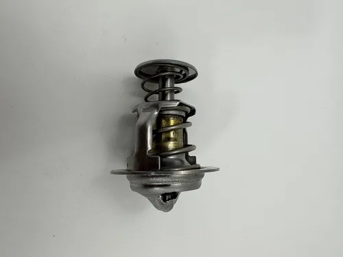 Vista 6 de Termostato original Yanmar 121750-49800 para motores 2GM, 2GM20F, 3GM y 3GM30F (159.8 °F)