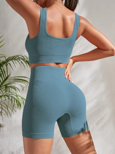 Vista 5 de YWBIN Conjunto de entrenamiento de 4 piezas para mujer, sin costuras, acanalado, cintura alta, pantalones cortos de yoga con brasier deportivo