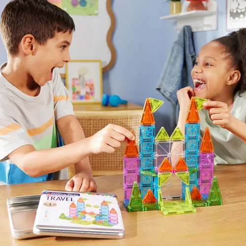 Vista 5 de Magna-Tiles microMAGS Set de Viaje Deluxe de 55 Piezas de Construcción Magnética, La Marca Original de Construcción Magnética