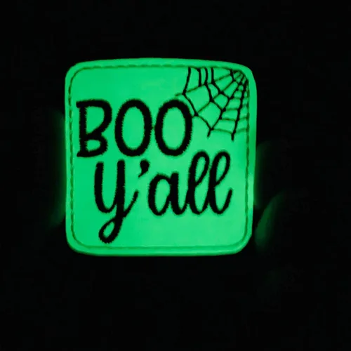 Vista 2 de Boo Yall Glow in The Dark Retractable Badge Reel