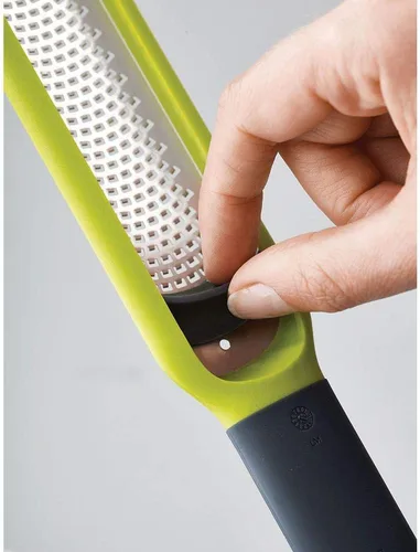 Vista 3 de Joseph Joseph 20049 Handi-Zest - Zester multifunción con limpiador de cuchilla, color verde