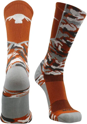 Vista 16 de TCK NCAA Woodland Camo Crew Socks – Officially Licensed Collegiate Fan Gear – Durable Cushioned Moisture Wicking Socks