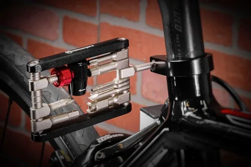 Vista 8 de Kilimanjaro Cycle Series 12 en 1 - Herramienta de bicicleta plegable, multiherramienta compacta para reparación de bicicletas, 910526ECE