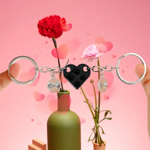 Vista 4 de Ouligay Llavero de corazón para pareja, llavero de corazón de ladrillo para novio, novia, llaveros a juego para parejas, regalo de San Valentín