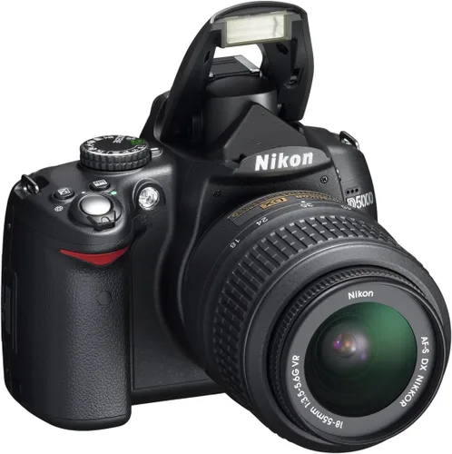 Vista 11 de Nikon D5000 cámara réflex digital 12.3MP DX con lente de 18-55mm f/3.5-5.6G VR y LCD de ángulo variable de 2.7 pulgadas