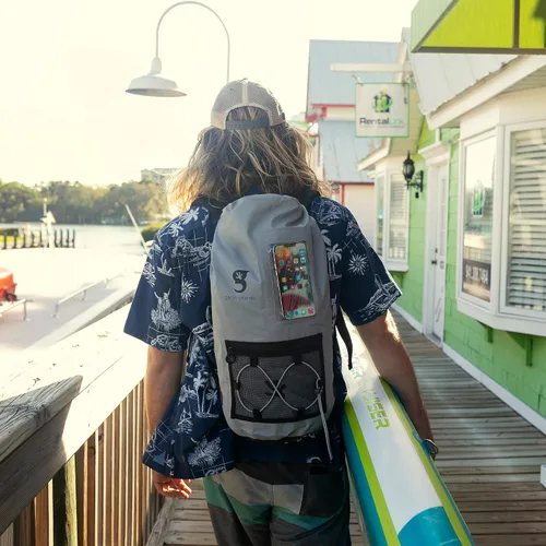 Vista 4 de geckobrands Hydroner - Mochila impermeable de 20 litros – Bolsa ligera enrollable con bolsa transparente para teléfono para actividades al aire