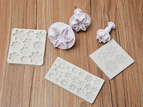 Vista 8 de Patelai 6 piezas Molde de silicona de copo de nieve 3D Molde de silicona de copo de nieve de fondant navideño para pastel, cupcake, chocolate