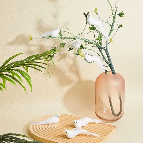 Vista 5 de Taiyin 30 palomas blancas artificiales para decoración de árbol de Navidad, figuras de palomas artificiales de 5.3 pulgadas de largo, pájaros
