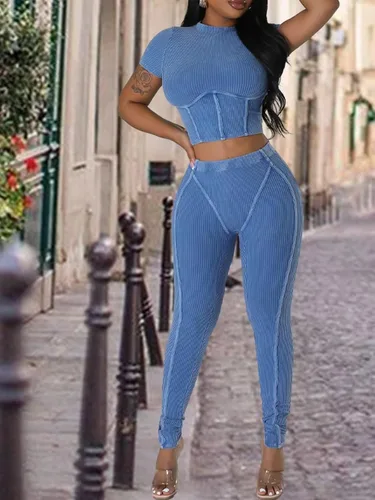 Vista 4 de acelyn Conjunto de entrenamiento casual para mujer, trajes de 2 piezas para verano, acanalados, manga corta, top corto y leggings de cintura alta