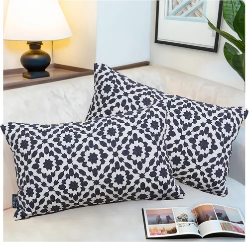 Vista 2 de Funda de almohada de algodón, diseño de bolero. Funda decorativa con diseño geométrico. En lona de algodón. Bordado, con costuras en cadena. 1pc