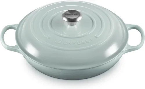 Vista 17 de Le Creuset Signature - Sartén de hierro fundido esmaltada con mango de hierro, 3,5 qt., alcachofa