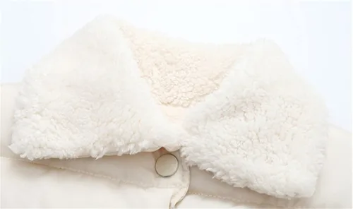 Vista 4 de Mud Kingdom Chaleco con cuello de sherpa para niños, con botones a presión, ropa de abrigo de invierno
