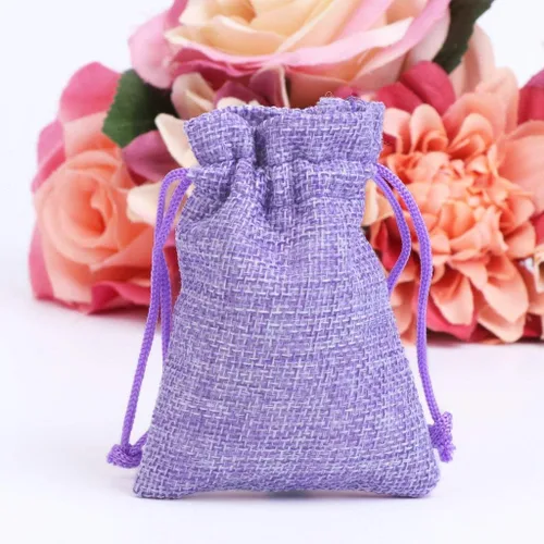 Vista 8 de Tvoip Paquete de 30 bolsas de arpillera con cordón, bolsas de regalo para bodas, fiestas y manualidades (morado claro, 4 x 5.5 pulgadas)