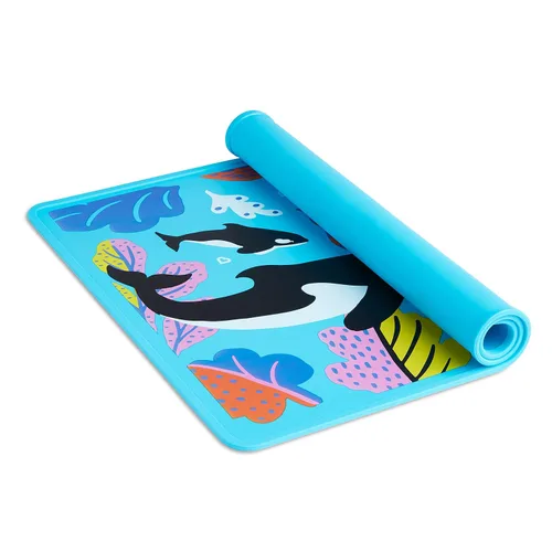 Vista 2 de Munchkin® WildLove - Mantel individual reversible de silicona para niños, 1 unidad, Orca