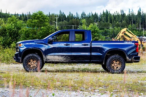 Vista 2 de Belltech 150212TP Kit de elevación de suspensión Trail Performance de 4 pulgadas para Chevrolet Silverado/GMC Sierra 1500 4WD 2019-2022