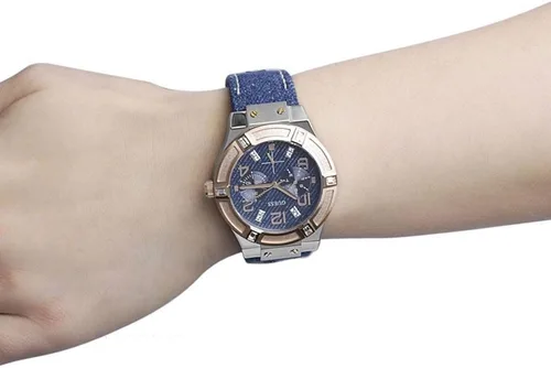 Vista 5 de GUESS W0289L1 Iconic Blue Denim Reloj multifunción para mujer