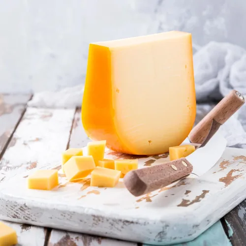 Vista 2 de Gayo Azul Rueda de queso Gouda suave – cera roja, 9-10 libras (aproximadamente)