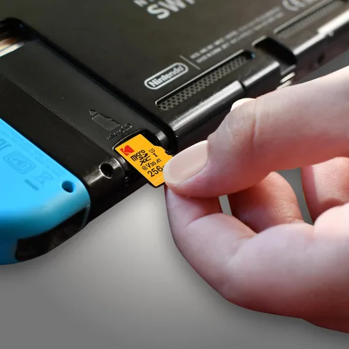 Vista 3 de Kodak Tarjeta MicroSDXC UHS-I U3 V30 A1 de 256 GB con adaptador - Velocidad de lectura de hasta 95 MB/s - Velocidad de escritura de hasta 85 MB/s