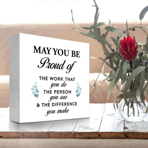 Vista 4 de Cartel de caja con citas inspiradoras con texto en inglés «May You Be Proud of the Work You Do», caja motivacional para decoración de pared