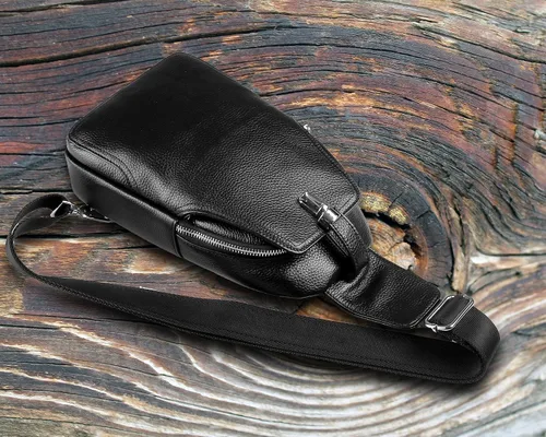 Vista 2 de DK86 Mochila bandolera de cuero para el pecho bolso cruzado para el hombro mochila de viaje para hombres y mujeres Negro 1 Mochilas Daypack
