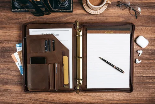 Vista 7 de Carpeta y organizador de cuero genuino, carpeta de cuero vintage de 3 anillos, padfolio personalizado para hombres de negocios, blocs legales