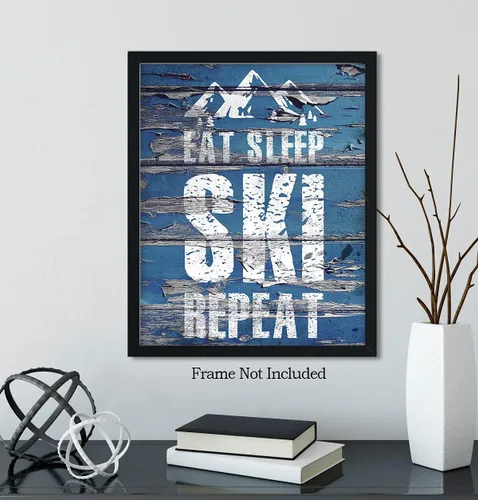 Vista 6 de Eat Sleep Ski Repeat Wall Decor Art Print sobre un fondo de madera azul – 11x14 sin marco con tema de esquí – Gran regalo para familiares y amigos