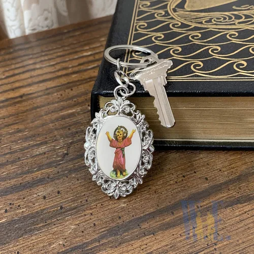 Vista 6 de 12 llaveros de metal personalizados para niño divino Jesús – Grabado Metal Bautismo Favor/Presentación de 3 años/Recuerdos de Bautizo/Divino Nino