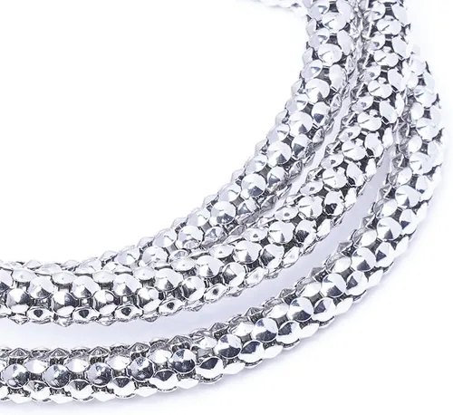 Vista 4 de SILANER Pulseras multicapa con dijes de cristal, 3 pulseras de cadena de maíz de oroplataoro rosa para mujer, pulsera elástica en forma de corazón
