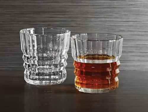 Vista 3 de Circleware Aristocracy - Juego de 4 vasos para beber de whisky de base pesada, vajilla de entretenimiento para jugo, bar de cerveza, licor