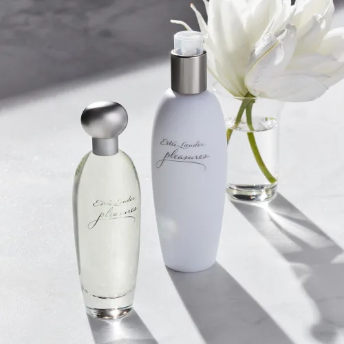 Vista 5 de Estée Lauder Pleasures Eau de Parfum Spray with Notes of Lilies, White Peonies & Jasmine Perfumes for Women
