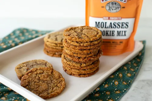 Vista 3 de Old School Brand™ Auténtica mezcla de galletas de melaza Azúcar sin refinar Especias cálidas reales Solo tienes que añadir melaza, huevo