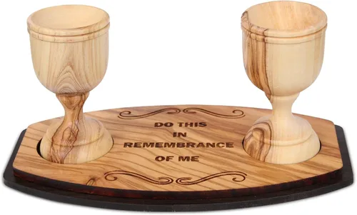 Vista 12 de 10 tazas mini para comunión en un paquete de regalo (aprox. 3.8 cm). Taza Kiddush tallada a mano de madera de olivo - para eventos de la iglesia