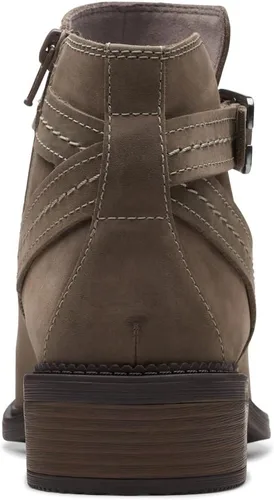 Vista 6 de Clarks Women's Maye Strap Ankle Boot