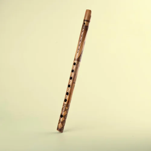 Vista 4 de Decorativo tradicional hecho a mano tallado a mano flauta de bambú de madera Basuri Instrumento musical indio para regalar y decoración