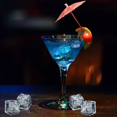 Vista 6 de Cubos de hielo iluminados para bebidas azules, 12 cubos de hielo LED activados por líquidos, brillan en la oscuridad impermeables, suministros