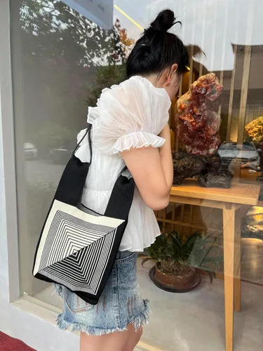 Vista 2 de Bolso de muñeca para mujer, bolso de mano, manga con nudo, portátil, bolsa de regalo
