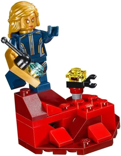 Vista 5 de LEGO Marvel Super Heroes ayesha S Revenge 76080 superhéroe Juguete