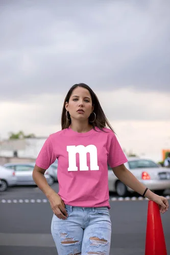 Vista 6 de Camiseta de disfraces de Halloween con letra M Idea de camiseta gráfica divertida para mujer