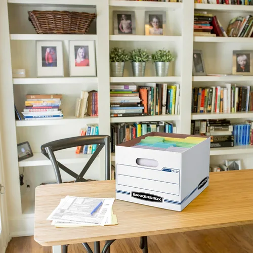 Vista 3 de Bankers Box Paquete de 12 Cajas de Almacenamiento de Archivos de Servicio Estándar, Ensamblaje Estándar, Tapa Removible, Carta/Legal (0071301)